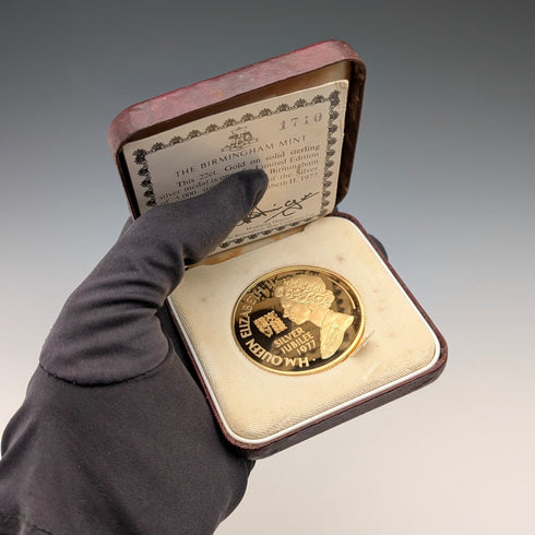 1977年  英国エリザベス2世女王 シルバージュビリー 純銀&金メッキメダル Birmingham&Mint ケーツ付